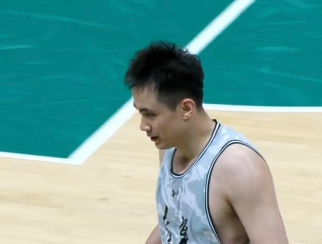 若再补一位, 辽篮最单薄 若再补一位, 辽篮最单薄