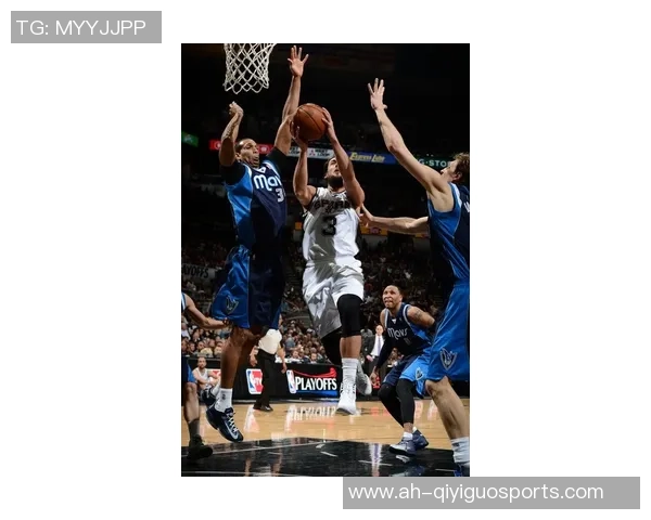 2003年NBA季后赛马刺与小牛的精彩对决小牛赢得的两场比赛回顾